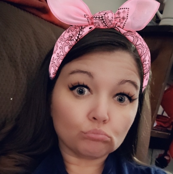 Meet your Posher, Elizabeth - Picture 1 of 1